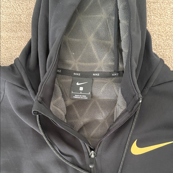 Nike Black Drifit Jacket with Gold Logo - Picture 2 of 5